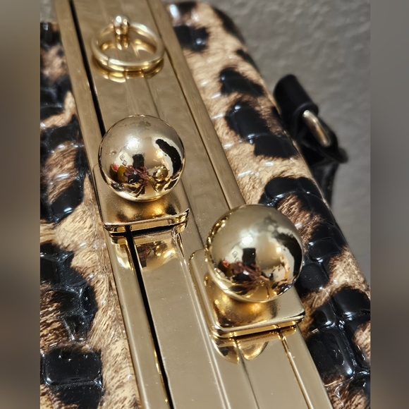 Leopard Patent Bag - Picture 15 of 15